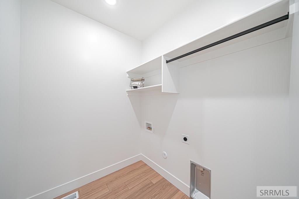 1234 Meadow Edge Ct Property Photo 39