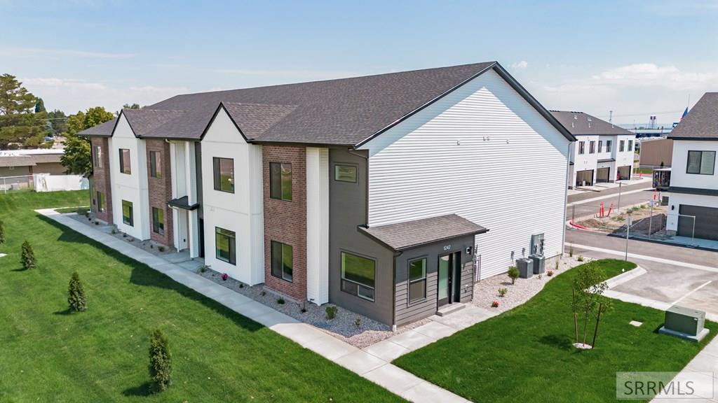 1234 Meadow Edge Ct Property Photo 67