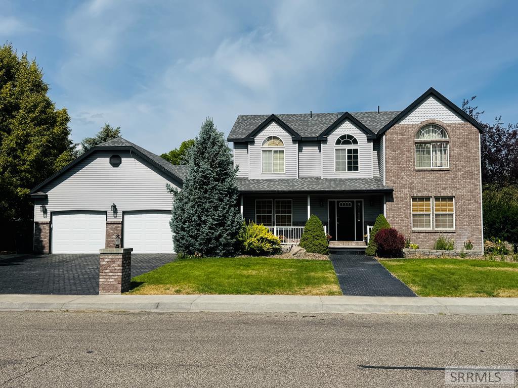 1300 Lyn Avenue Property Photo 1