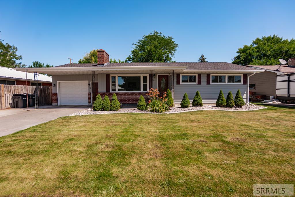 1081 Sahara St Property Photo 1