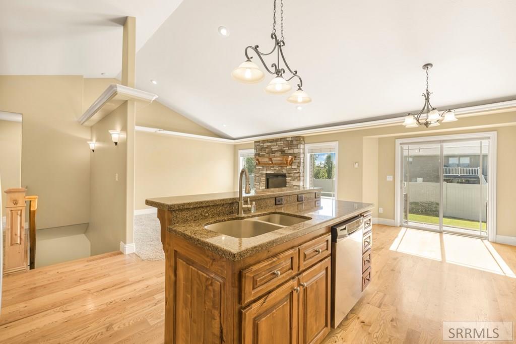 1700 Shady Pine Drive Property Photo 18