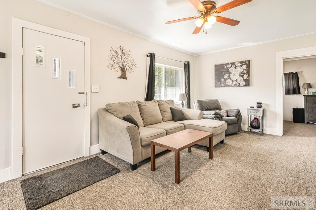 904 W Custer Street Property Photo 7