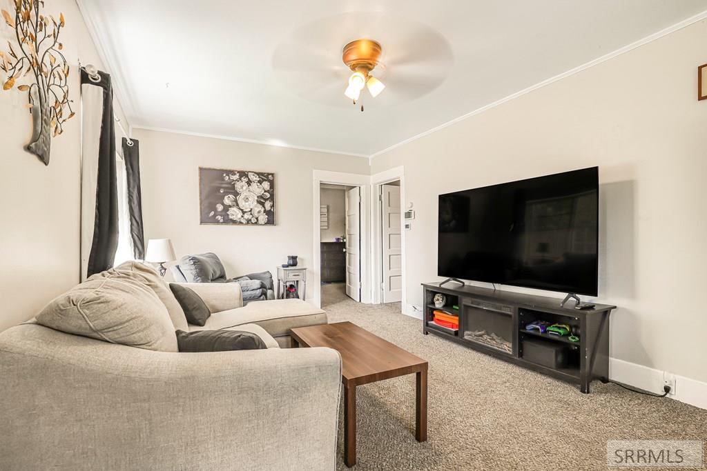 904 W Custer Street Property Photo 10