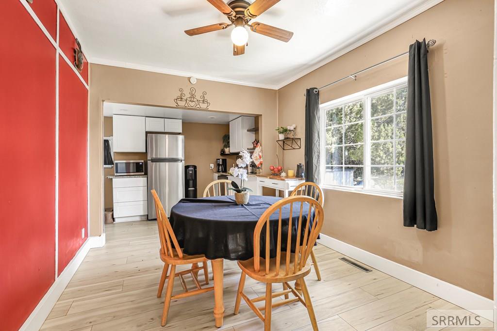 904 W Custer Street Property Photo 13