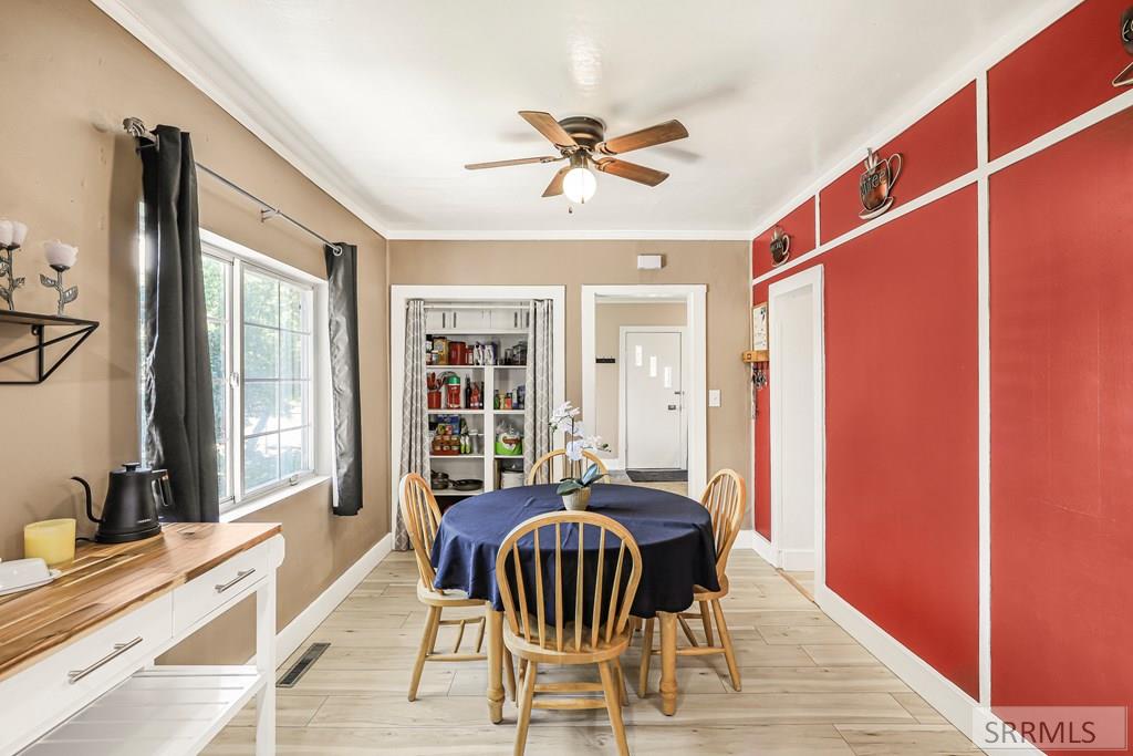 904 W Custer Street Property Photo 14