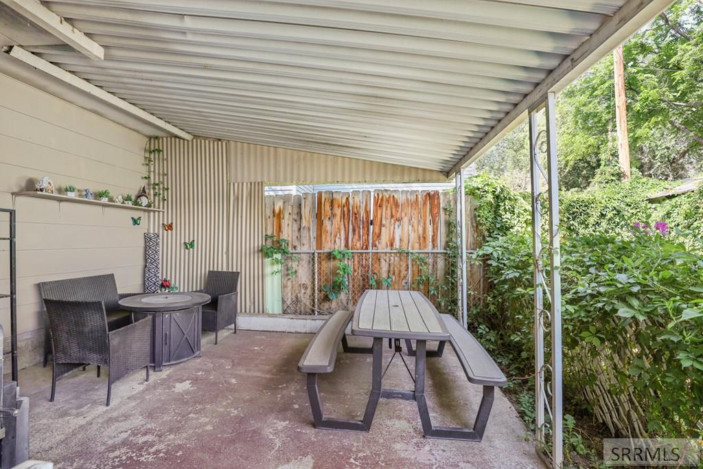 904 W Custer Street Property Photo 23