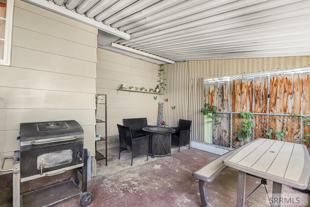 904 W Custer Street Property Photo 24