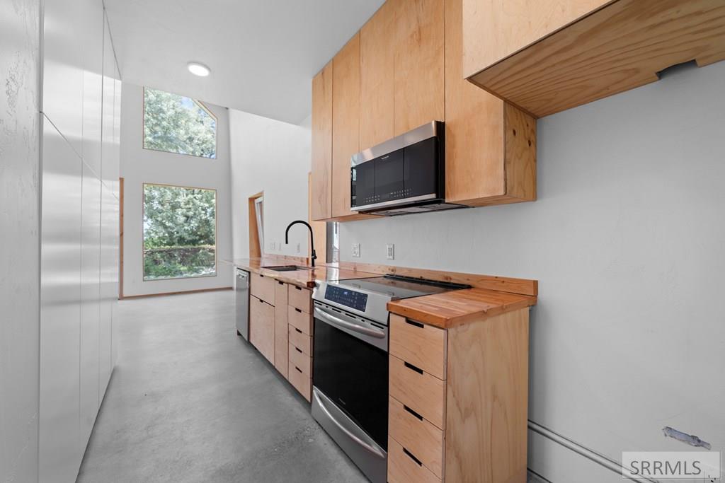 7885 Cottage Court Property Photo 17