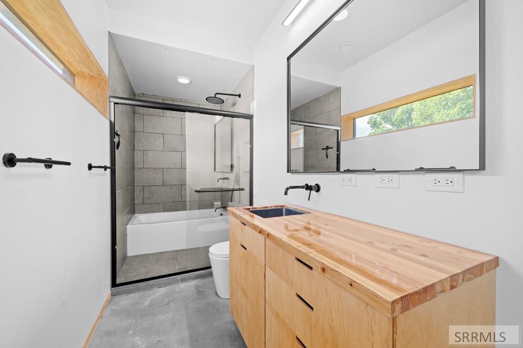 7885 Cottage Court Property Photo 18