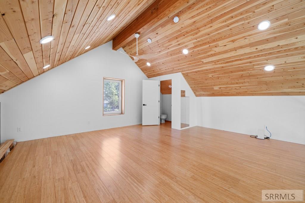 7885 Cottage Court Property Photo 24