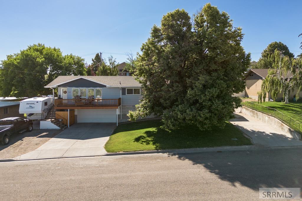 609 Calder Avenue Property Photo 1