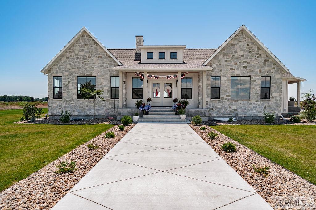 2479 Diamond H Lane