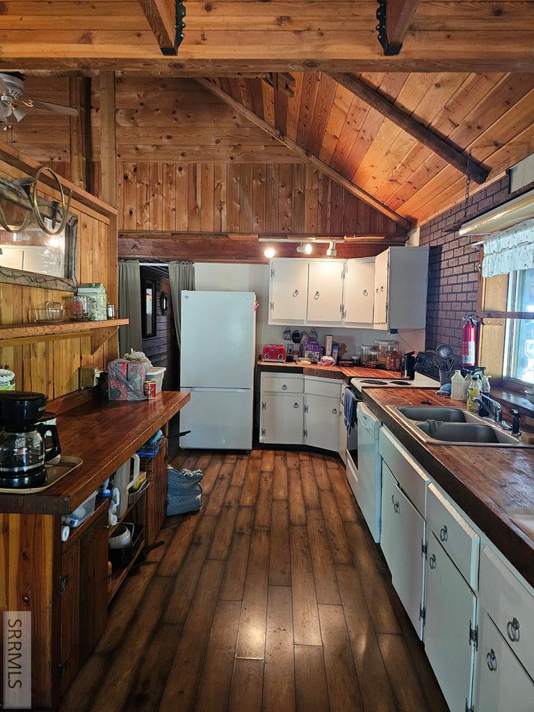 13 Hart Lane Property Photo 9