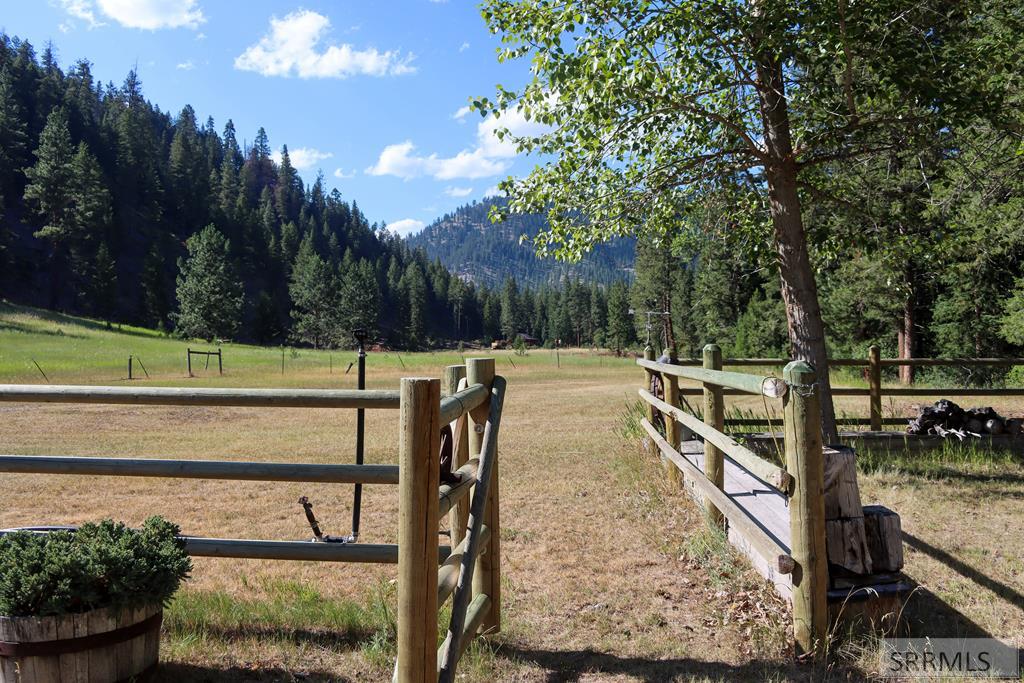 13 Hart Lane Property Photo 34