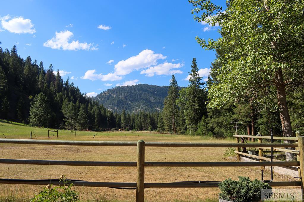 13 Hart Lane Property Photo 35