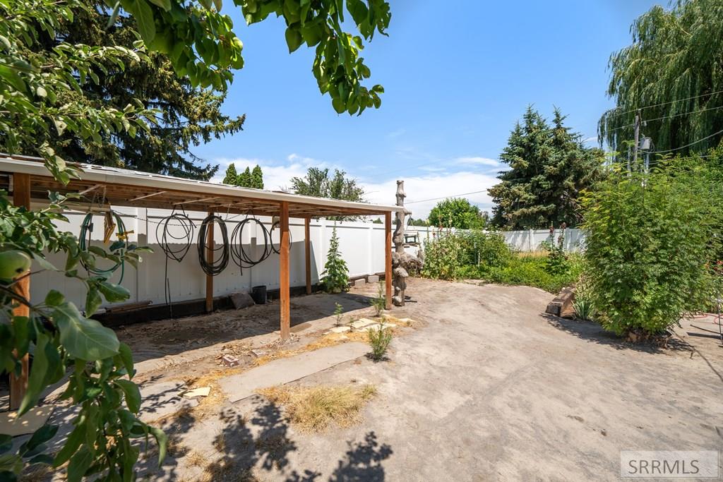 226 W Center Street Property Photo 41