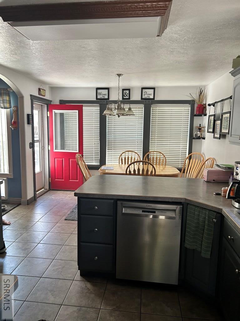 4714 Declaration Drive Property Photo 8