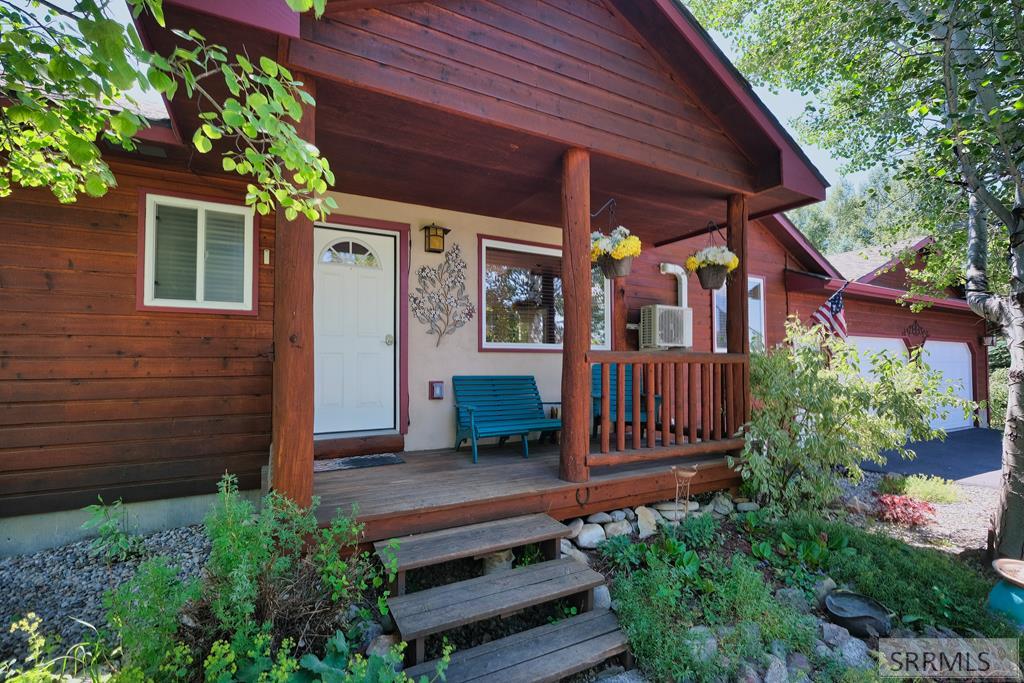 1245 Eagle Ridge Road Property Photo 1