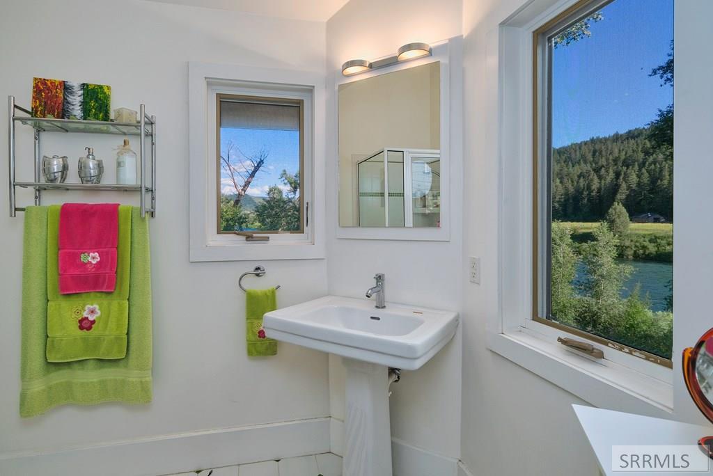 169 Raven Road Property Photo 28