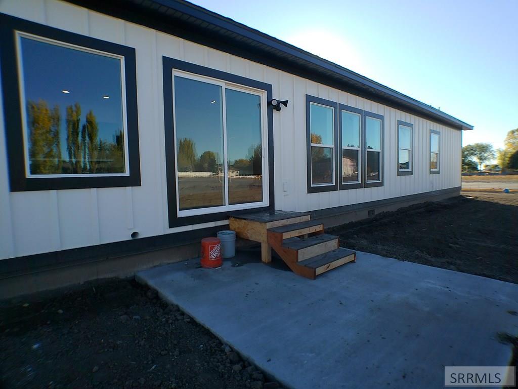 269 Poppy St Property Photo 2