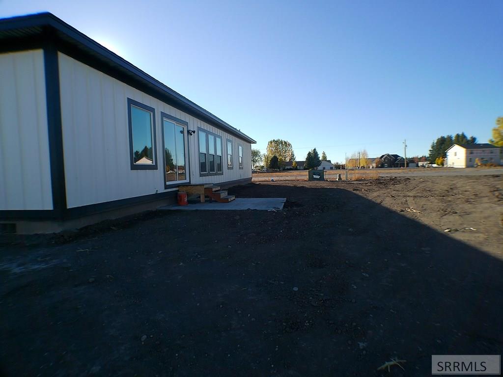 269 Poppy St Property Photo 4