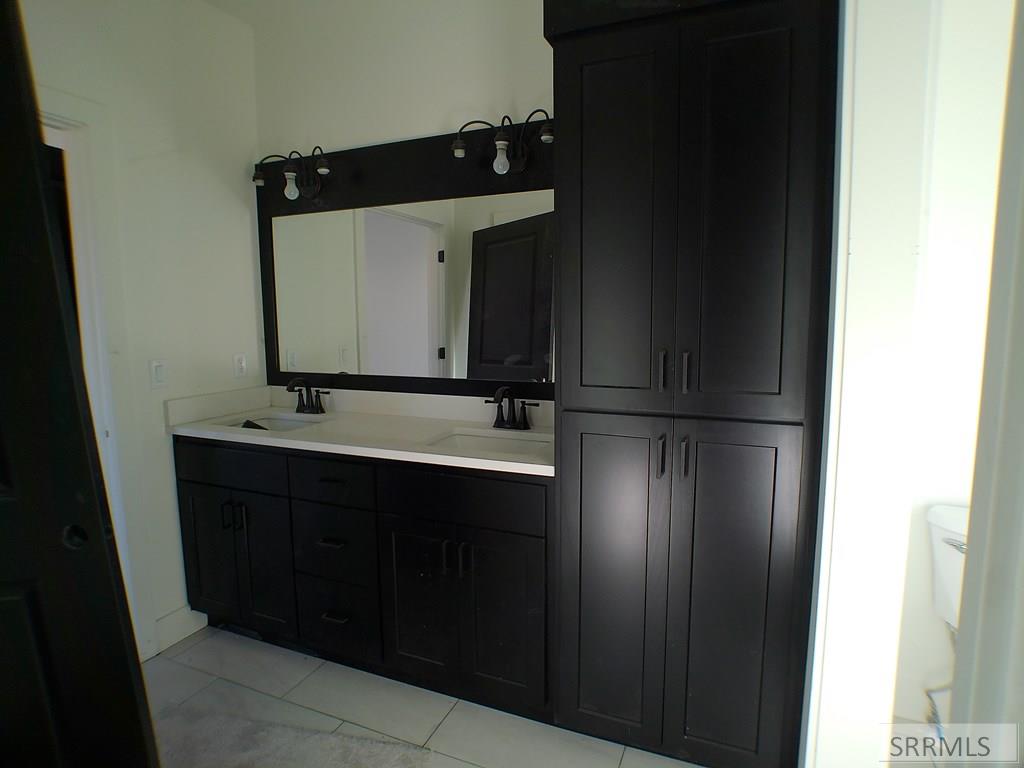 269 Poppy St Property Photo 8