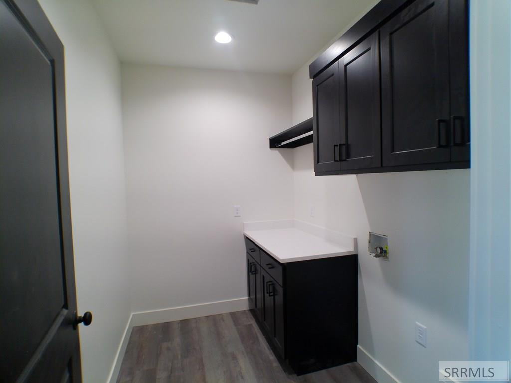 269 Poppy St Property Photo 32