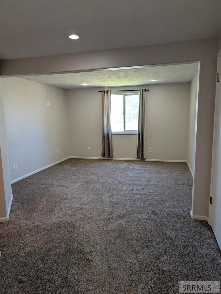 1185 15 E Property Photo 12