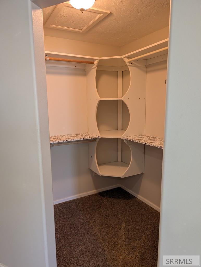 1185 15 E Property Photo 13