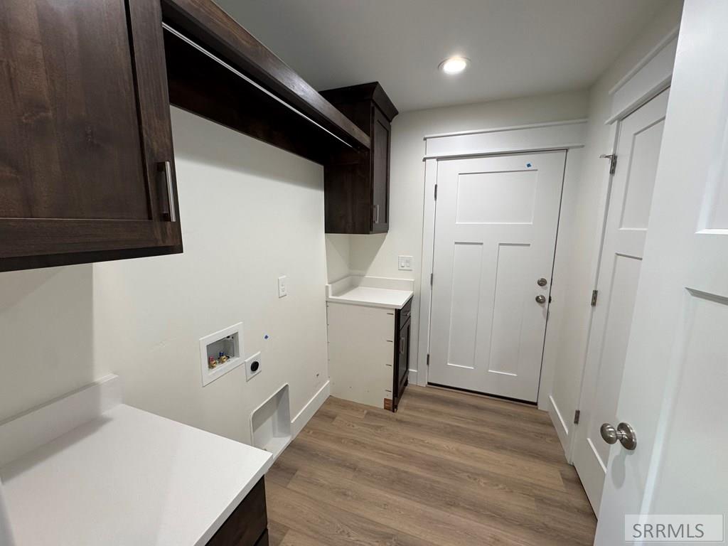 404 Kelton Circle Property Photo 8