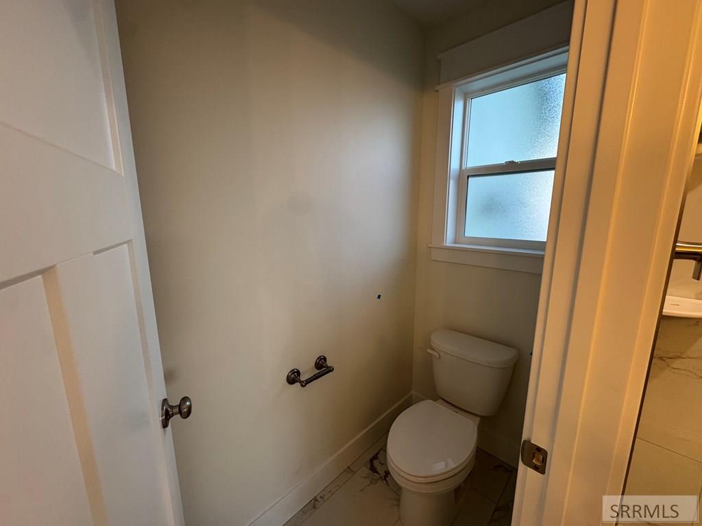 404 Kelton Circle Property Photo 11