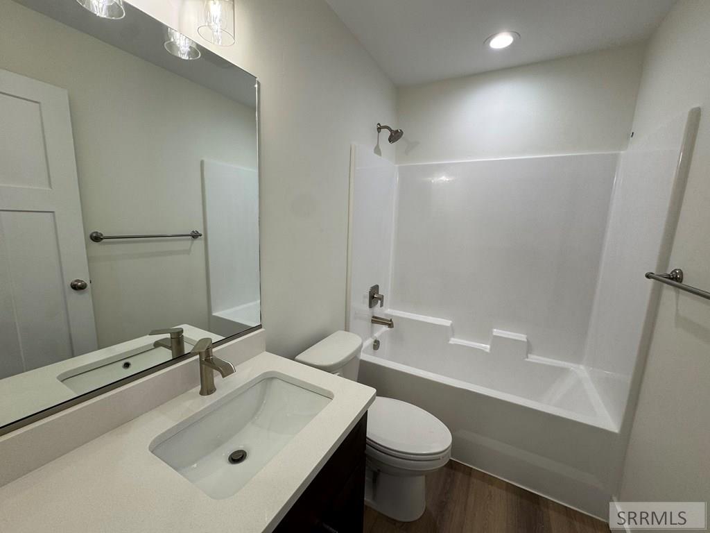 404 Kelton Circle Property Photo 14