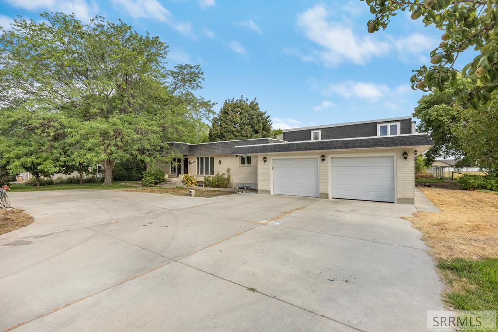 393 Tana Drive Property Photo