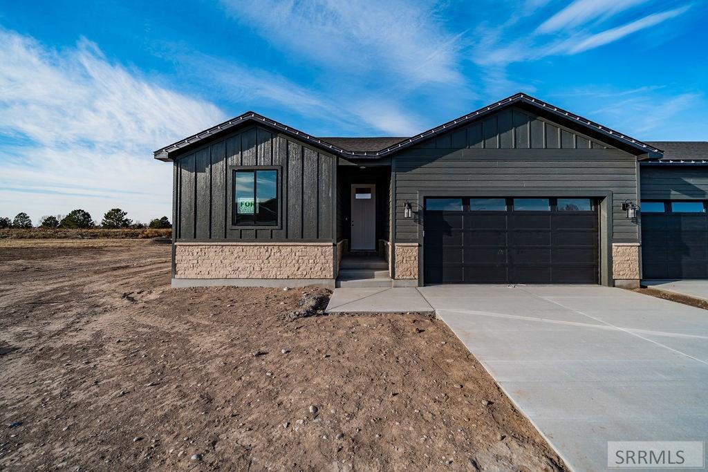 6395 Ender Ln Property Photo 1