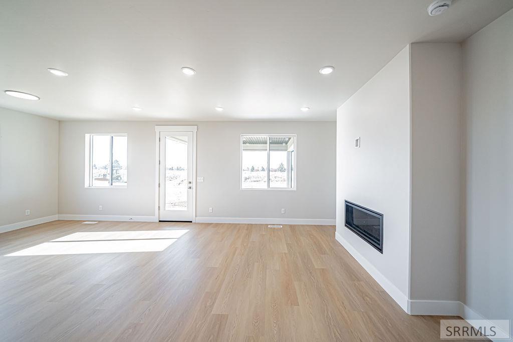 6395 Ender Ln Property Photo 12