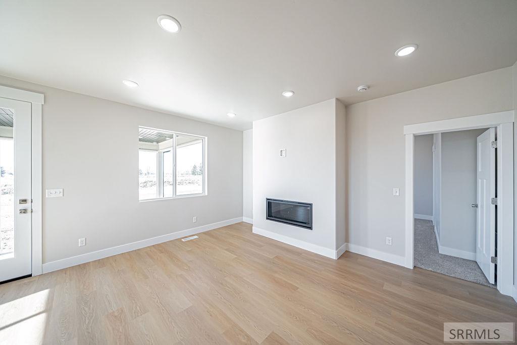 6395 Ender Ln Property Photo 13