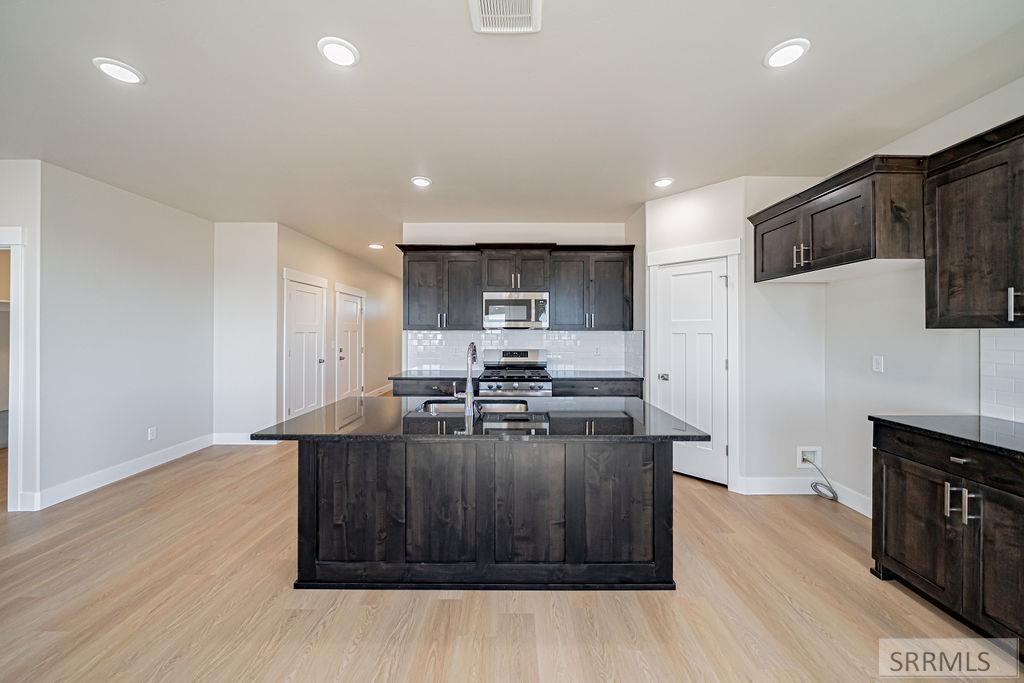 6395 Ender Ln Property Photo 17