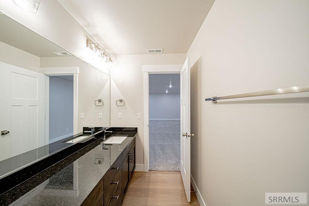 6395 Ender Ln Property Photo 44