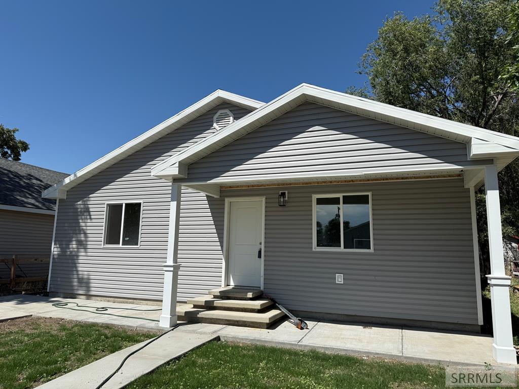 239 Van Buren Street Property Photo 1