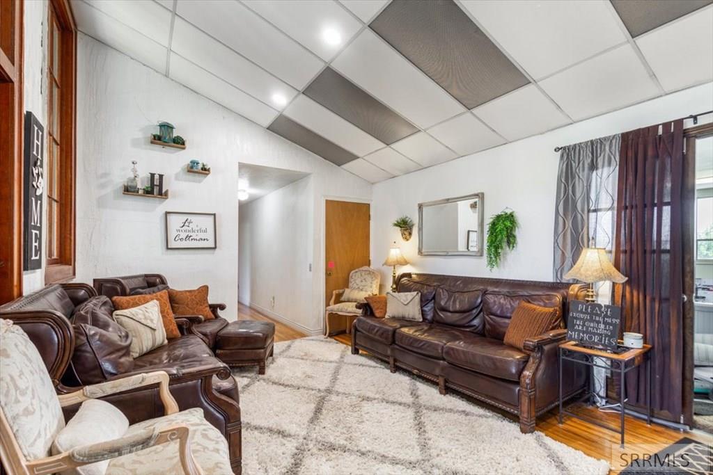 1052 E 129 N Property Photo 8