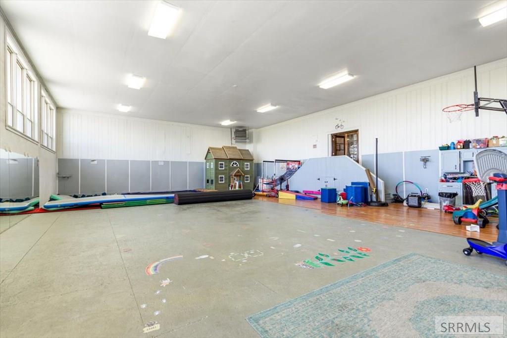 1052 E 129 N Property Photo 29