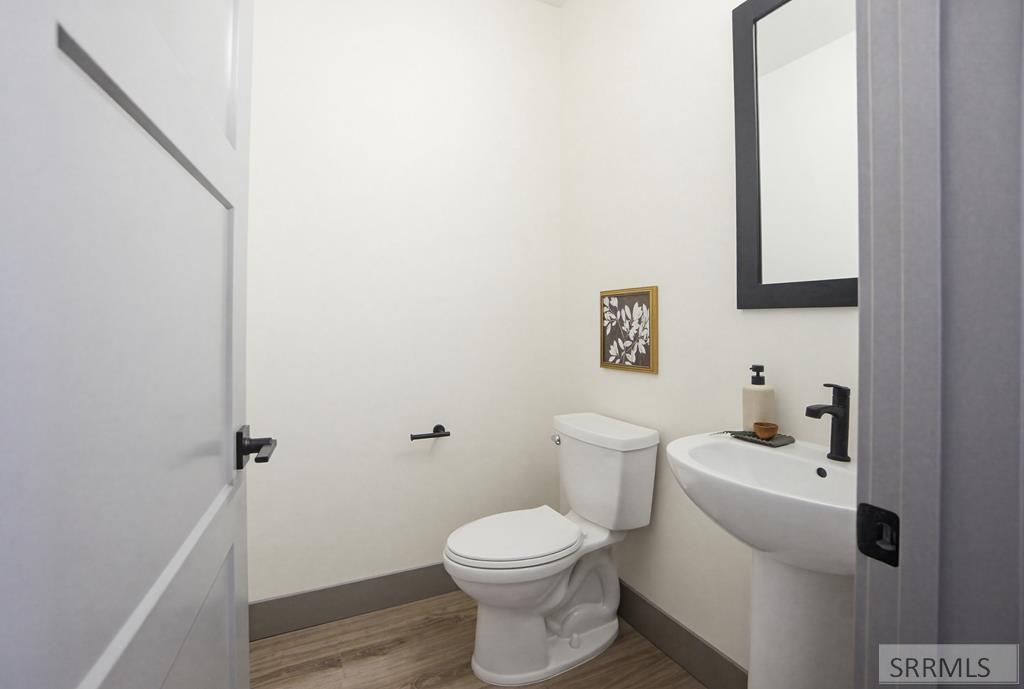 4979 N Beach Dr Property Photo 17