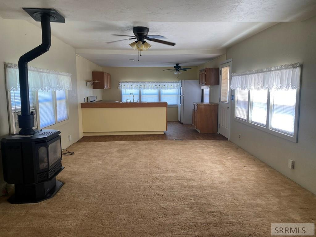 120 E Valley Avenue Property Photo 5