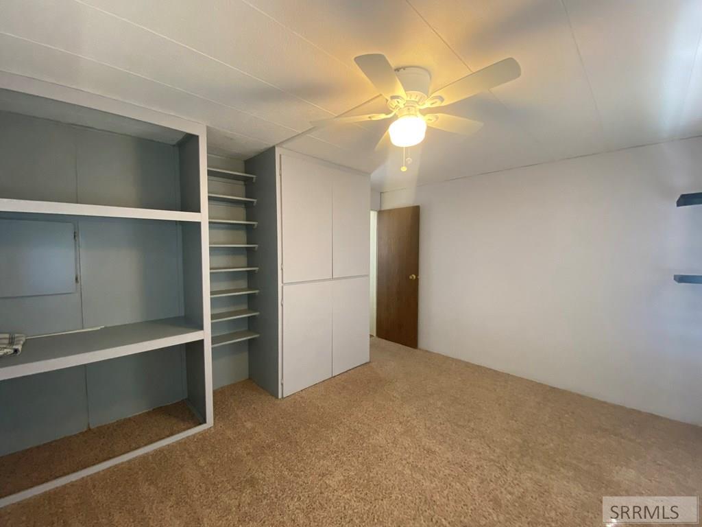 120 E Valley Avenue Property Photo 13