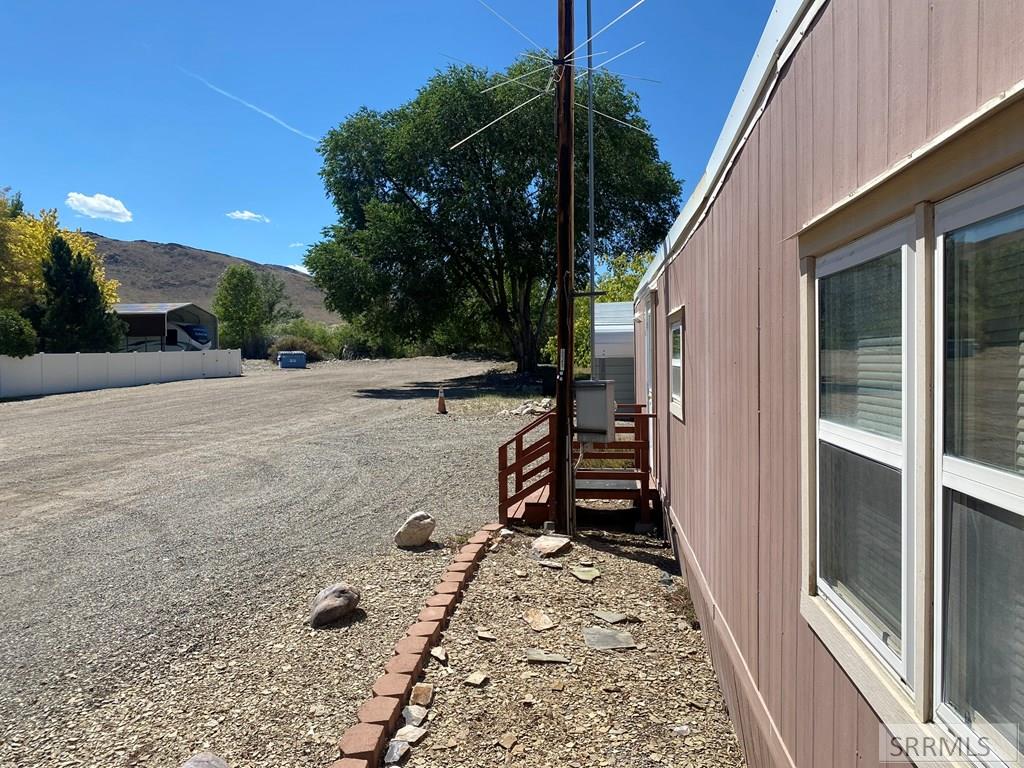 120 E Valley Avenue Property Photo 23