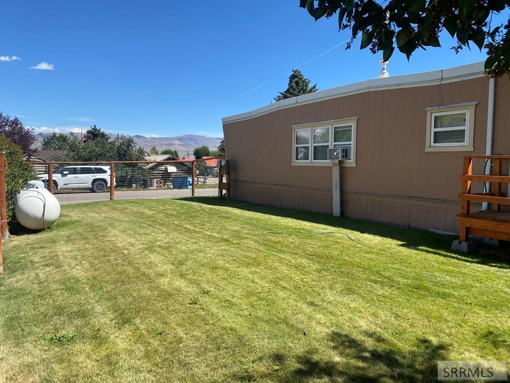 120 E Valley Avenue Property Photo 33
