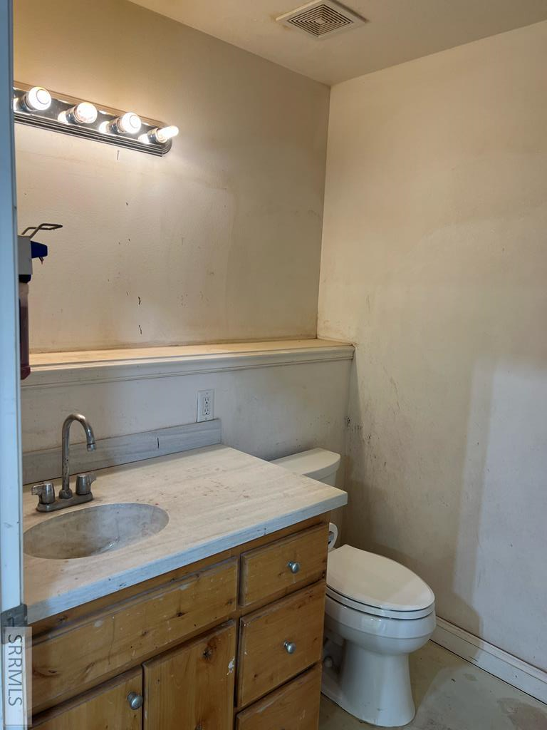 2741 S 2000 W Property Photo 4