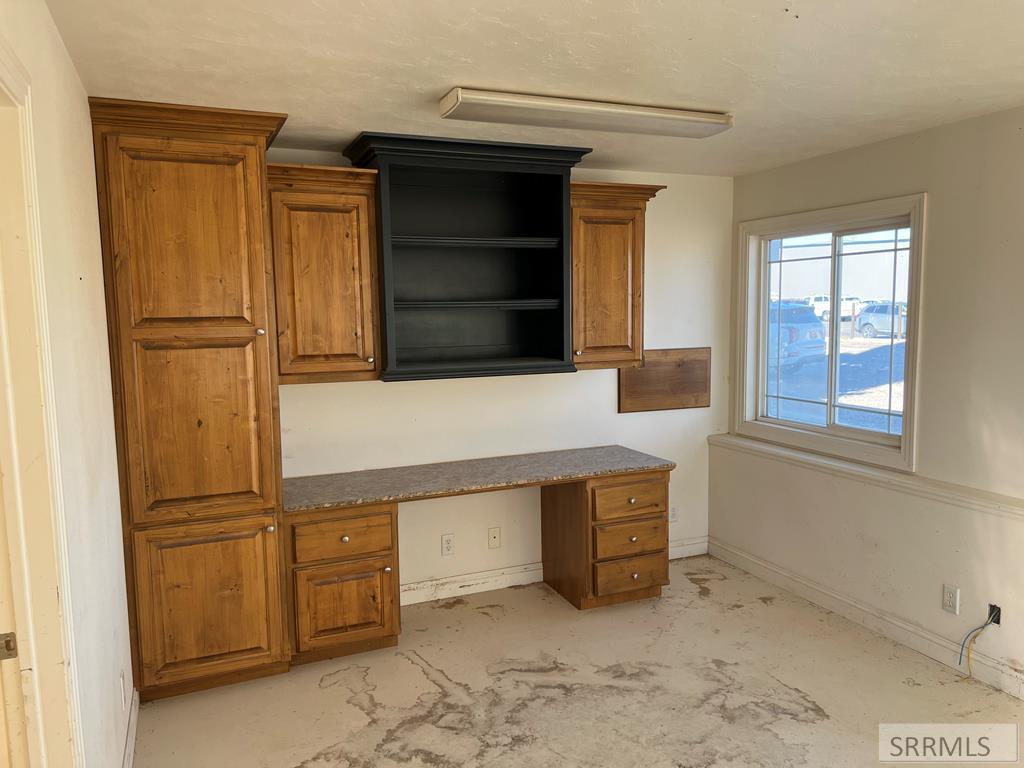 2741 S 2000 W Property Photo 8
