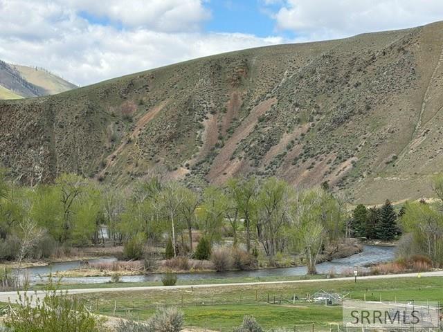 14 Elk Ridge Lane Property Photo 2