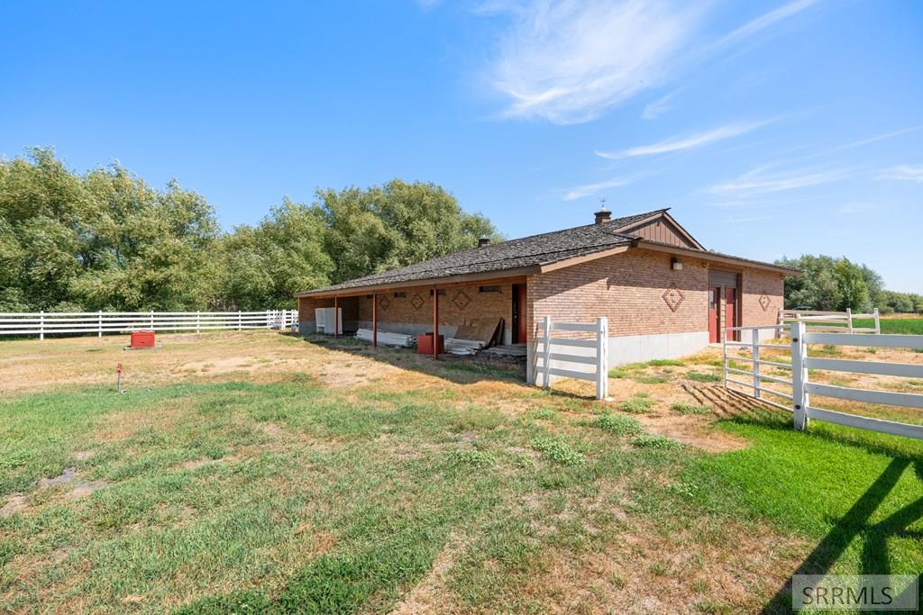 2120 N 6000 W Property Photo 15